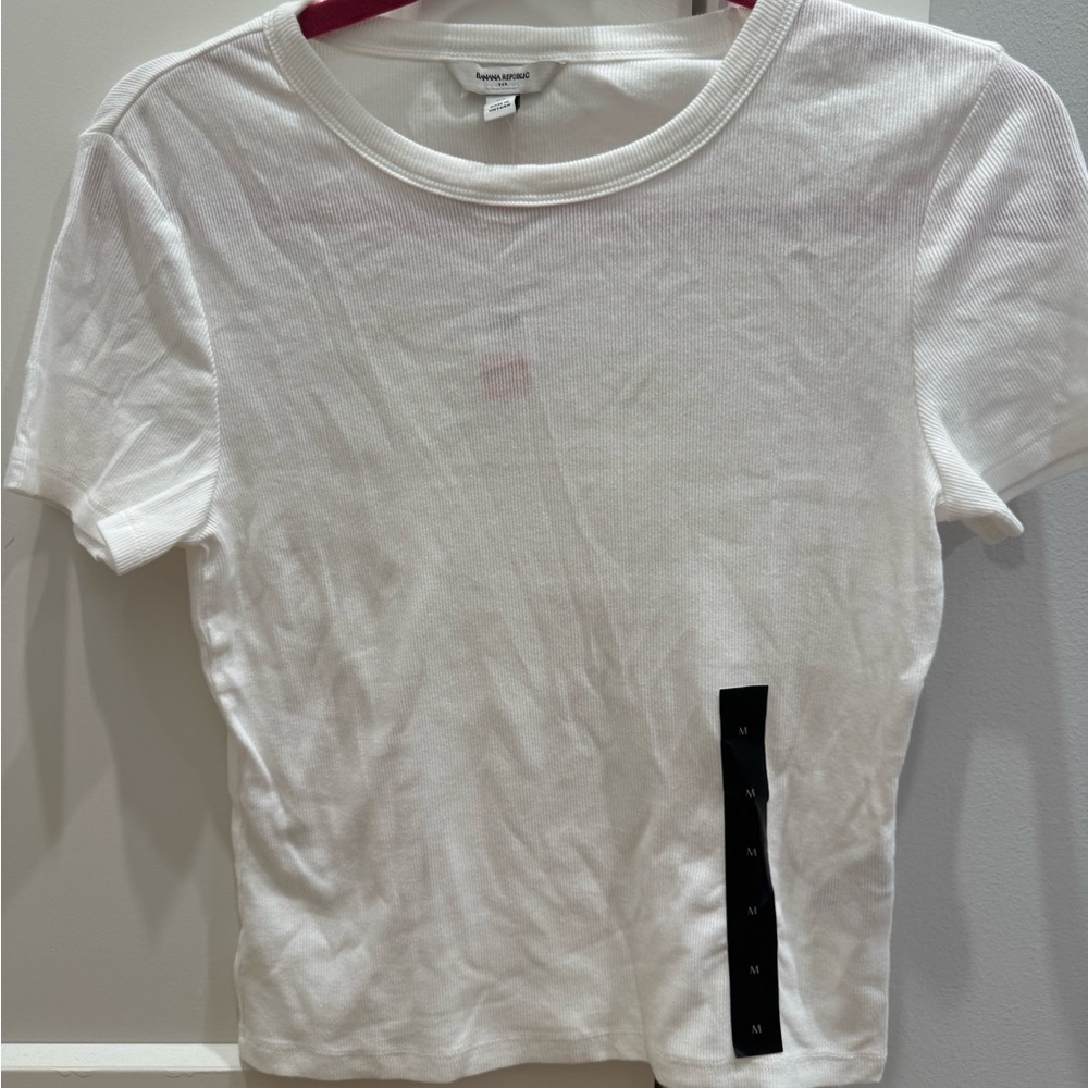 Banana Republic White Fitted Buttoned Short Sleeve Tee